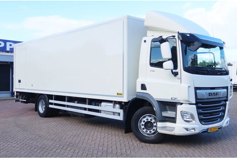 DAF CF 290 FA Bak + klep Dhollandia 2000 kg - Camion fourgon: photos 2 DAF CF 290 FA Bak + klep Dhollandia 2000 kg - Camion fourgon: photos 2