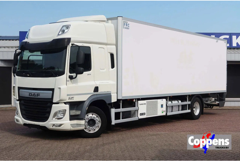 DAF CF 370 KoelVries+Klep FRC 04-2027 Dhollandia 1500 kg - Camion frigorifique: photos 1 DAF CF 370 KoelVries+Klep FRC 04-2027 Dhollandia 1500 kg - Camion frigorifique: photos 1