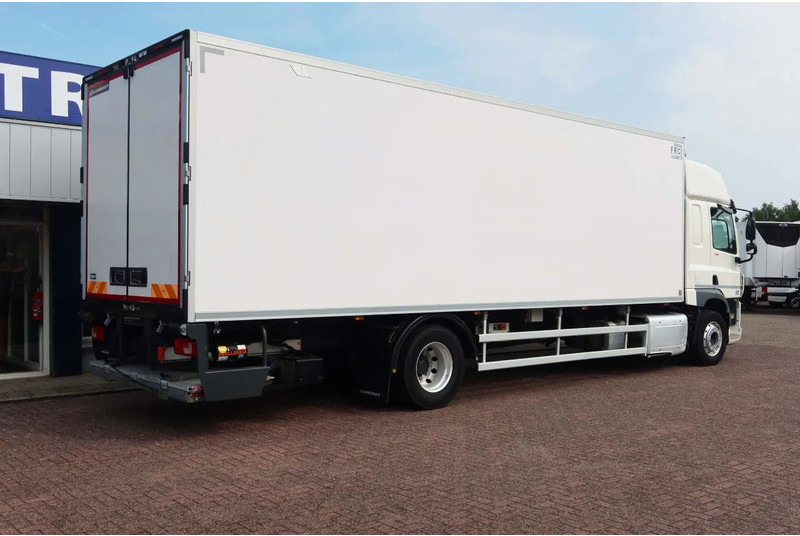 DAF CF 370 KoelVries+Klep FRC 04-2027 Dhollandia 1500 kg - Camion frigorifique: photos 3 DAF CF 370 KoelVries+Klep FRC 04-2027 Dhollandia 1500 kg - Camion frigorifique: photos 3