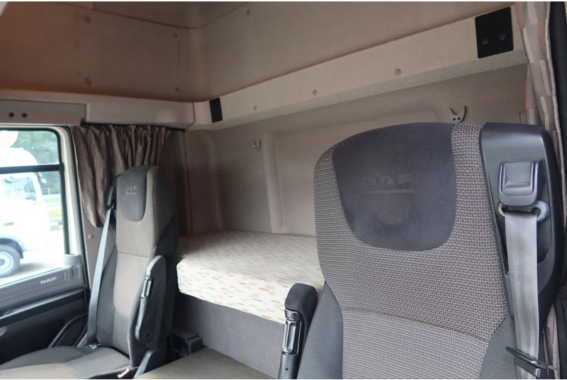 DAF CF 370 KoelVries+Klep FRC 04-2027 Dhollandia 1500 kg - Camion frigorifique: photos 5 DAF CF 370 KoelVries+Klep FRC 04-2027 Dhollandia 1500 kg - Camion frigorifique: photos 5