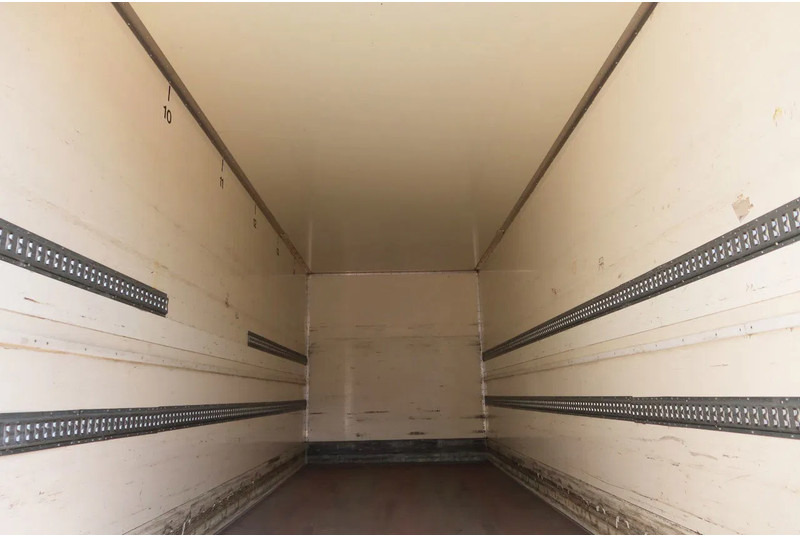 DAF CF 410 Bak+Klep Dhollandia 2.000 kg Slaapcabine - Camion fourgon: photos 4 DAF CF 410 Bak+Klep Dhollandia 2.000 kg Slaapcabine - Camion fourgon: photos 4