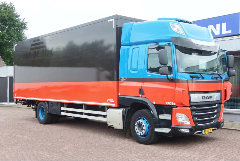 DAF CF 410 Bakwagen + Onderschuif klep - Camion fourgon: photos 2 DAF CF 410 Bakwagen + Onderschuif klep - Camion fourgon: photos 2