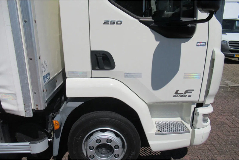 Camion à rideaux coulissants DAF LF 250 250 bak + klep + schuifzeil E6: photos 16 Camion à rideaux coulissants DAF LF 250 250 bak + klep + schuifzeil E6: photos 16