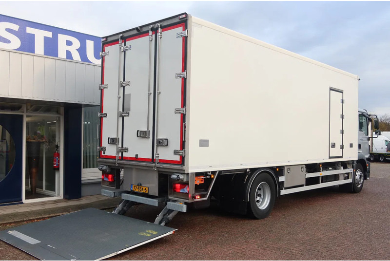 MAN TGM 18.290 Full AIR Thermoking T 1200R Koel/Vries Bi-Temp + Dollandia klep 2500 KG+ extra accu set - Camion frigorifique: photos 3 MAN TGM 18.290 Full AIR Thermoking T 1200R Koel/Vries Bi-Temp + Dollandia klep 2500 KG+ extra accu set - Camion frigorifique: photos 3