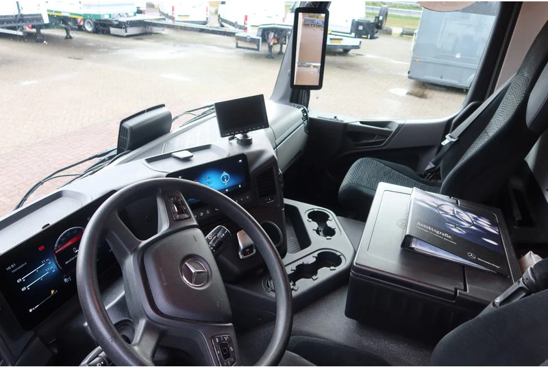 Mercedes-Benz Actros 1830 Bak + Dhollandia klep 2000 KG + rolstops. - Camion fourgon: photos 5 Mercedes-Benz Actros 1830 Bak + Dhollandia klep 2000 KG + rolstops. - Camion fourgon: photos 5