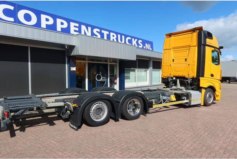 Mercedes-Benz Actros 2642 LL Chassis Cabine Giga space - Châssis cabine: photos 3 Mercedes-Benz Actros 2642 LL Chassis Cabine Giga space - Châssis cabine: photos 3