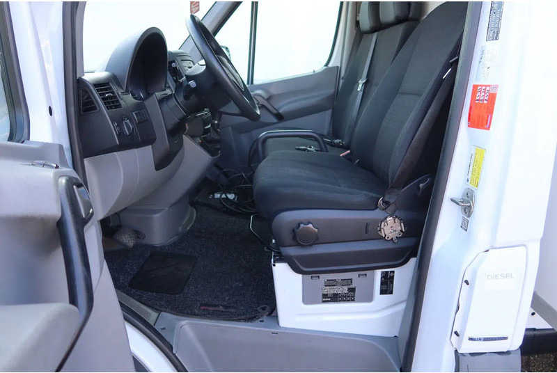 Mercedes-Benz Sprinter 316 CDI Carrier Koel/Vries Bak+Klep. Dag en nacht aansluiting - Utilitaire frigorifique: photos 5 Mercedes-Benz Sprinter 316 CDI Carrier Koel/Vries Bak+Klep. Dag en nacht aansluiting - Utilitaire frigorifique: photos 5