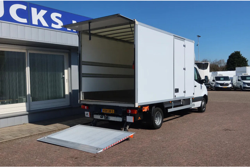Mercedes-Benz Sprinter 515 CDI - Fourgon grand volume: photos 3 Mercedes-Benz Sprinter 515 CDI - Fourgon grand volume: photos 3