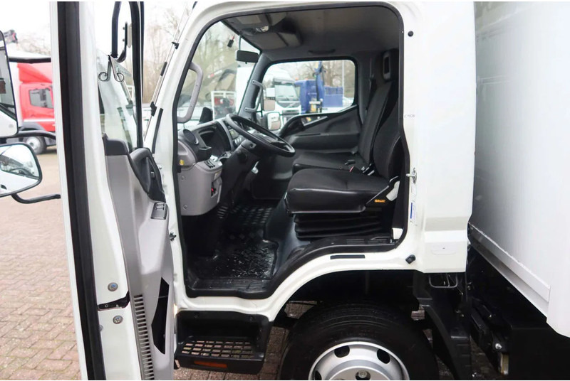 Mitsubishi Canter 7C18 Bakwagen + Laadklep - Camion fourgon: photos 5 Mitsubishi Canter 7C18 Bakwagen + Laadklep - Camion fourgon: photos 5