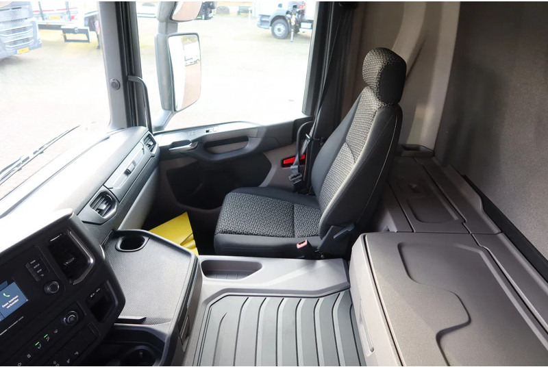 Scania P280 4x2 Bak + Dhollandia Klep 2000 KG - Camion fourgon: photos 5 Scania P280 4x2 Bak + Dhollandia Klep 2000 KG - Camion fourgon: photos 5