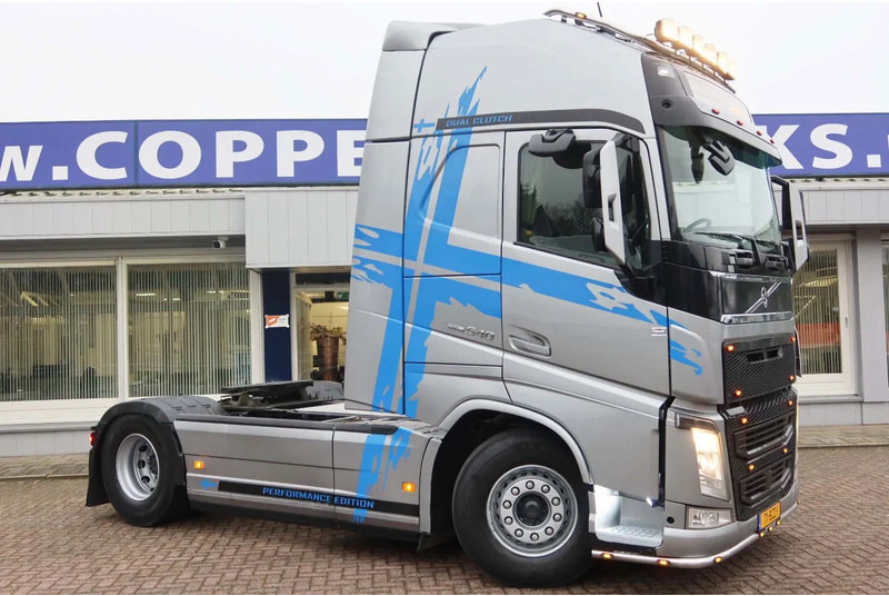 Volvo FH 540 XL Full air, Dual clutch, dynamic steering. - Tracteur routier: photos 2 Volvo FH 540 XL Full air, Dual clutch, dynamic steering. - Tracteur routier: photos 2
