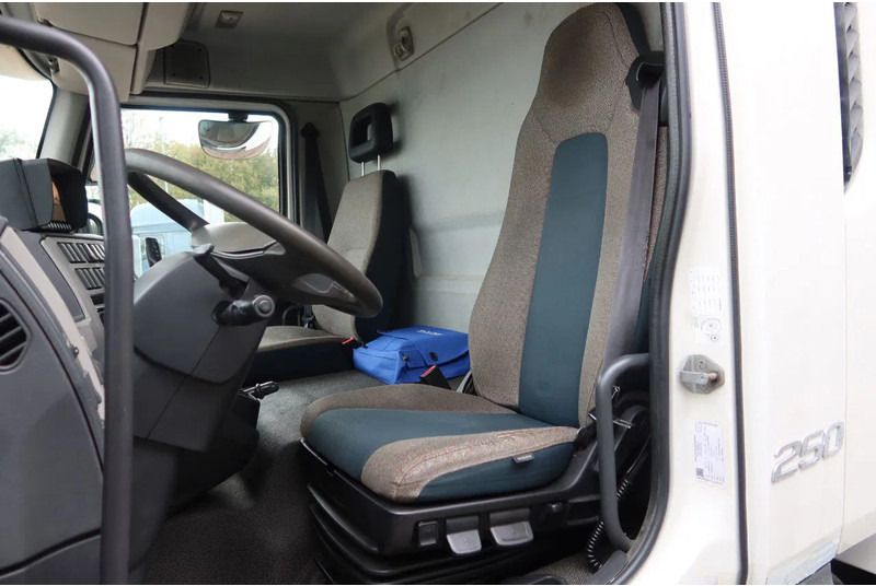 Volvo FL 250 Bak + Klep E6 - Camion fourgon: photos 5 Volvo FL 250 Bak + Klep E6 - Camion fourgon: photos 5