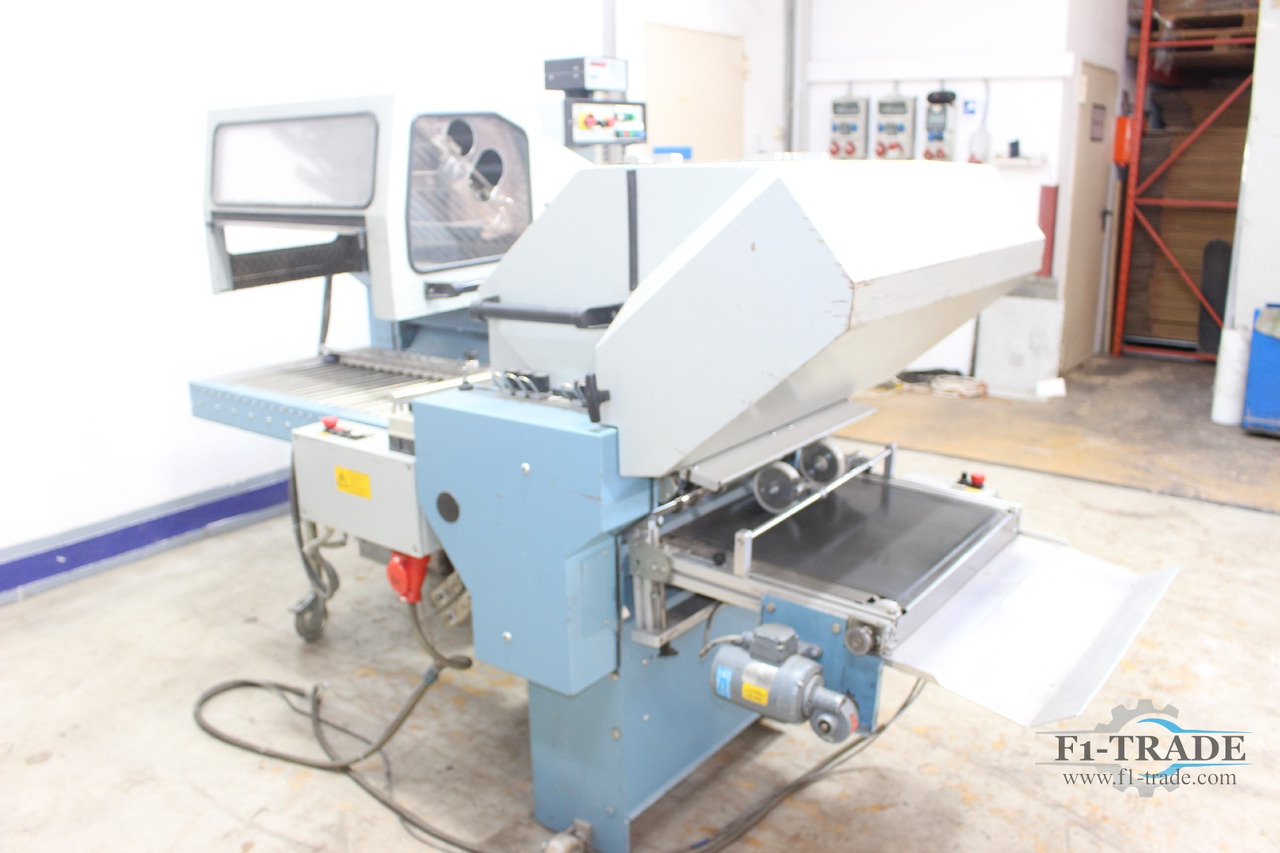 MBO T500 - Plieuse de bureau: photos 3 MBO T500 - Plieuse de bureau: photos 3