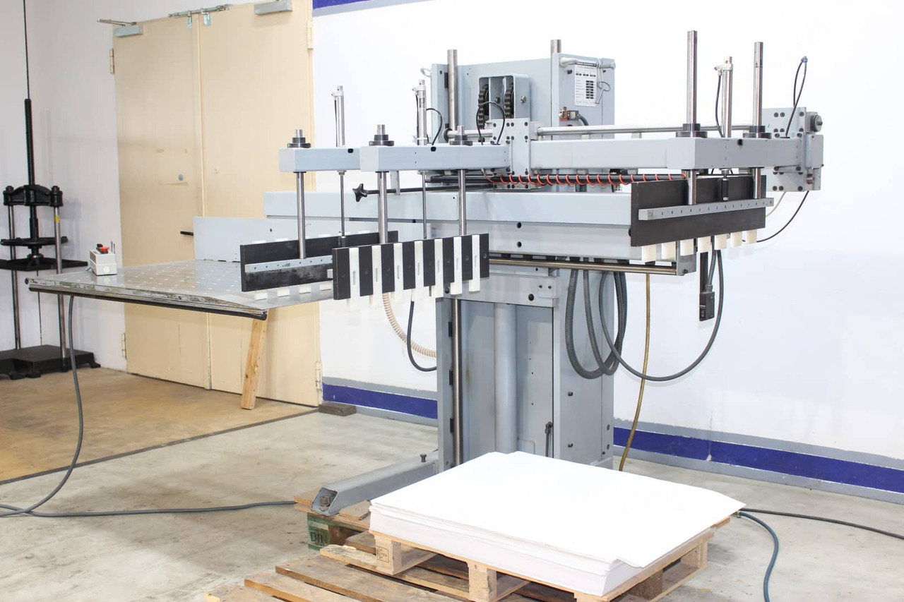 Schneider Maschinenbau AG Typ 1058 - Machine d'impression: photos 3 Schneider Maschinenbau AG Typ 1058 - Machine d'impression: photos 3