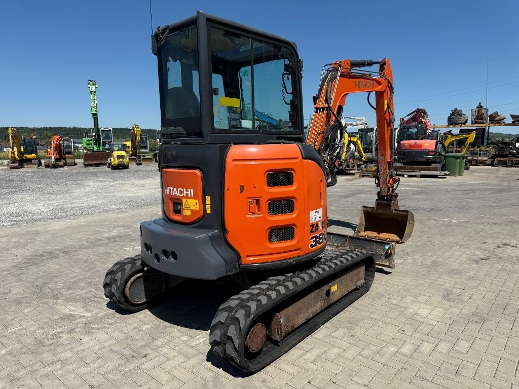 Hitachi ZX 38 U-5 A - Mini pelle: photos 5 Hitachi ZX 38 U-5 A - Mini pelle: photos 5