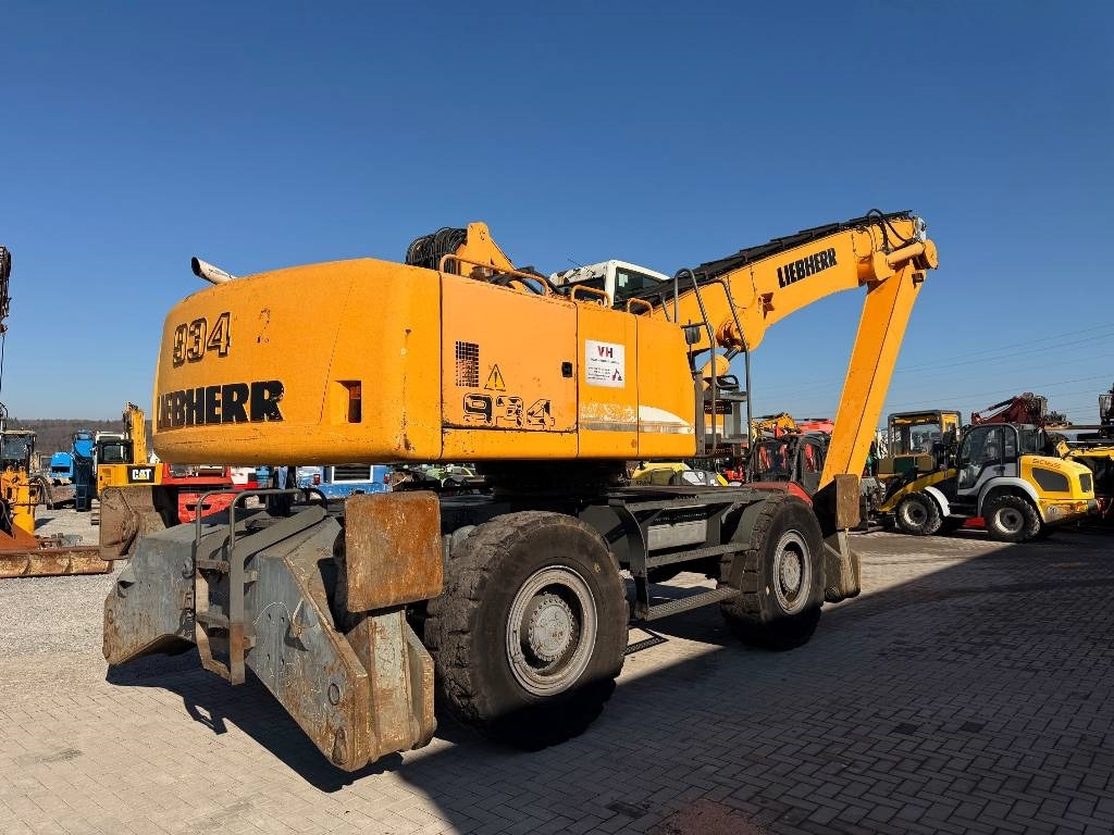 Liebherr A 934 C HD Litronic - Pelle de manutention: photos 5 Liebherr A 934 C HD Litronic - Pelle de manutention: photos 5
