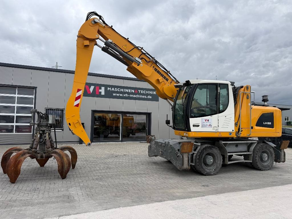 Liebherr LH 22  - Pelle de manutention: photos 1 Liebherr LH 22  - Pelle de manutention: photos 1