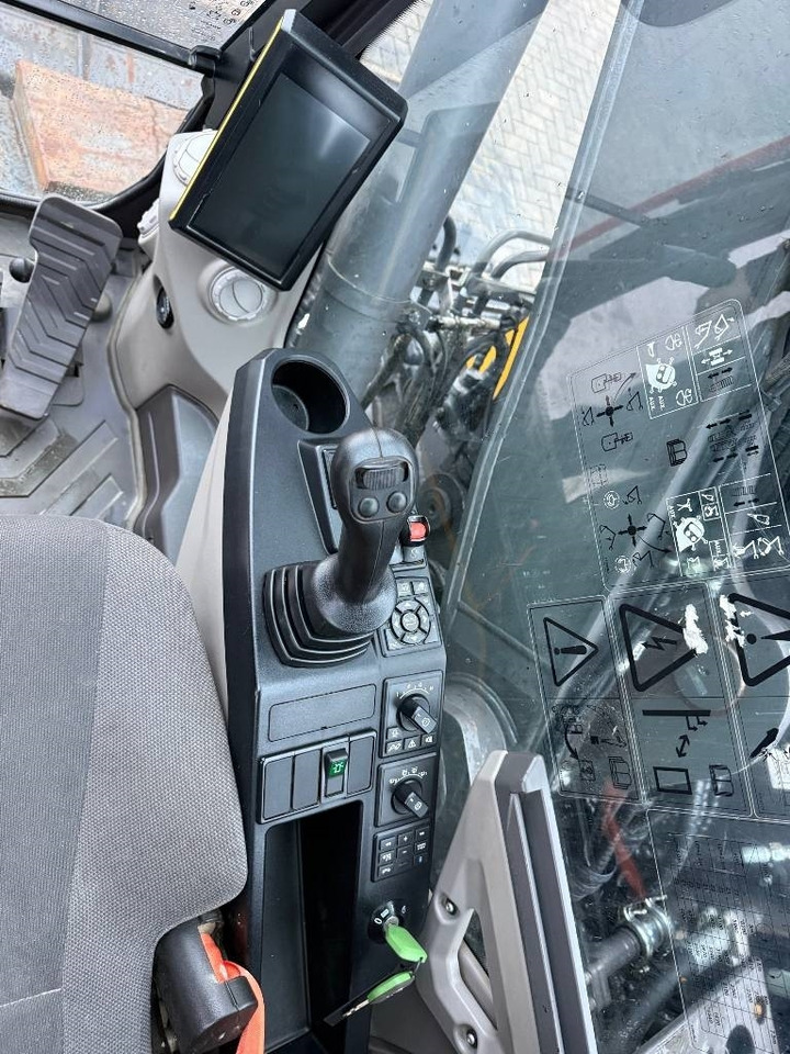 Pelle sur chenille Volvo ECR 145 EL: photos 9 Pelle sur chenille Volvo ECR 145 EL: photos 9