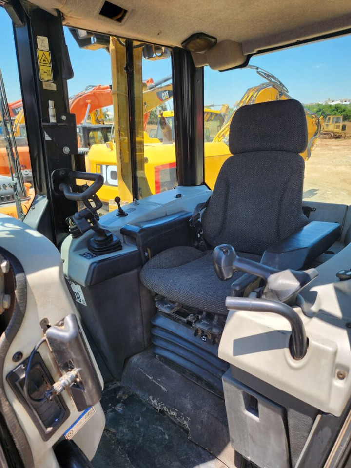 Bulldozer CAT D6N LGP: photos 8