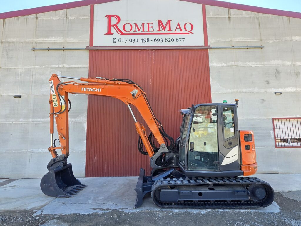 HITACHI ZX85USB-6 - Mini pelle: photos 1 HITACHI ZX85USB-6 - Mini pelle: photos 1