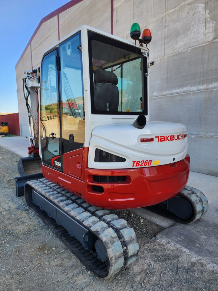 TAKEUCHI TB260 - Mini pelle: photos 4 TAKEUCHI TB260 - Mini pelle: photos 4