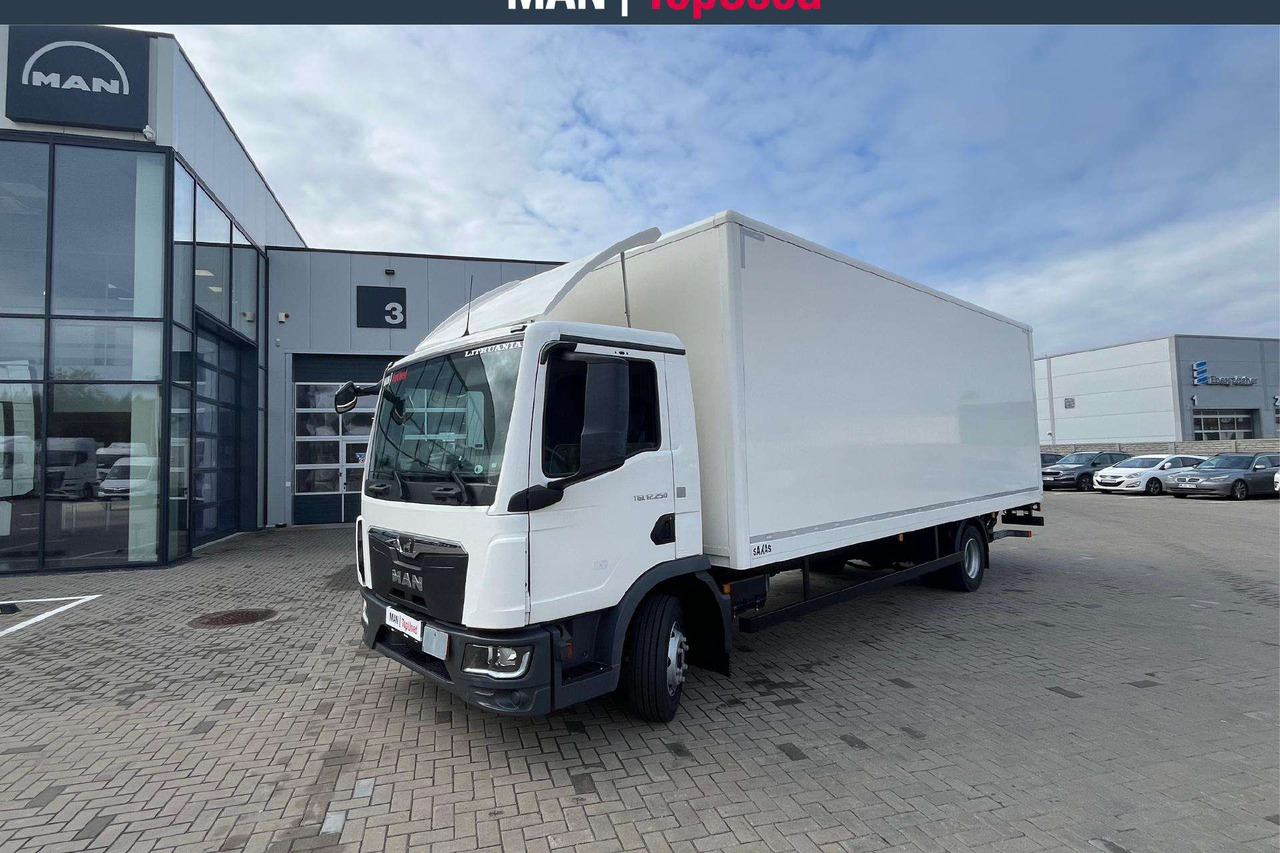 MAN 12.250 4x2 BL CH (8425) - Camion fourgon: photos 1 MAN 12.250 4x2 BL CH (8425) - Camion fourgon: photos 1
