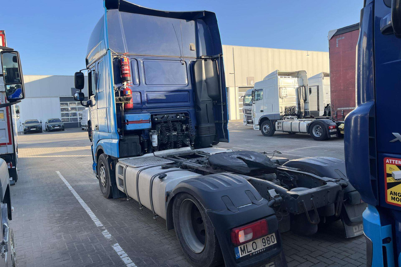DAF XF 480 MEGA (8305) - Tracteur routier: photos 3 DAF XF 480 MEGA (8305) - Tracteur routier: photos 3