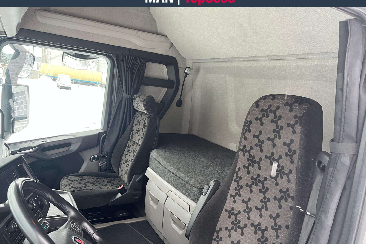 Scania R460 (9582) - Tracteur routier: photos 5 Scania R460 (9582) - Tracteur routier: photos 5