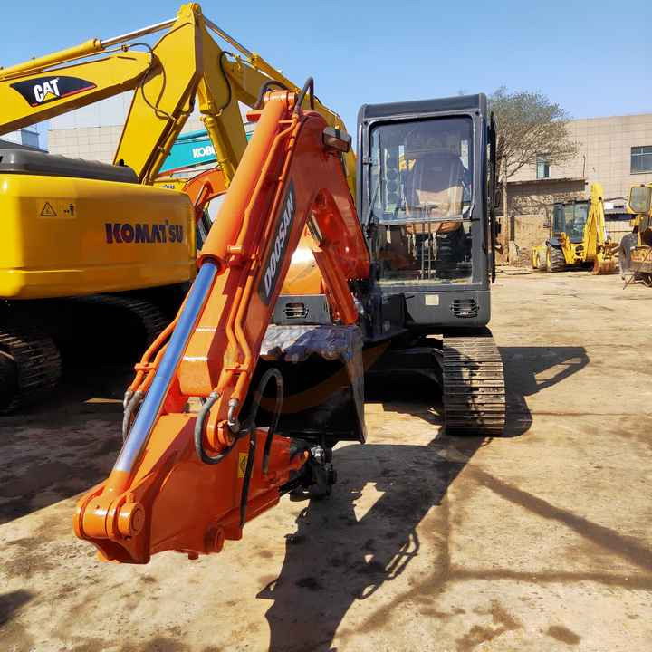 Awesome Performance Korea Imported Small Scale Used Doosan Dh60 Excavator - Pelle sur chenille: photos 2 Awesome Performance Korea Imported Small Scale Used Doosan Dh60 Excavator - Pelle sur chenille: photos 2