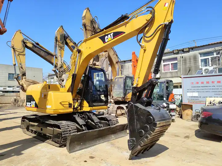 Cheap Price Second Hand Cat 312c Excavator Original Japan Used Cat 312 C Excavator In Good Condition ready to supply - Pelle sur chenille: photos 5 Cheap Price Second Hand Cat 312c Excavator Original Japan Used Cat 312 C Excavator In Good Condition ready to supply - Pelle sur chenille: photos 5