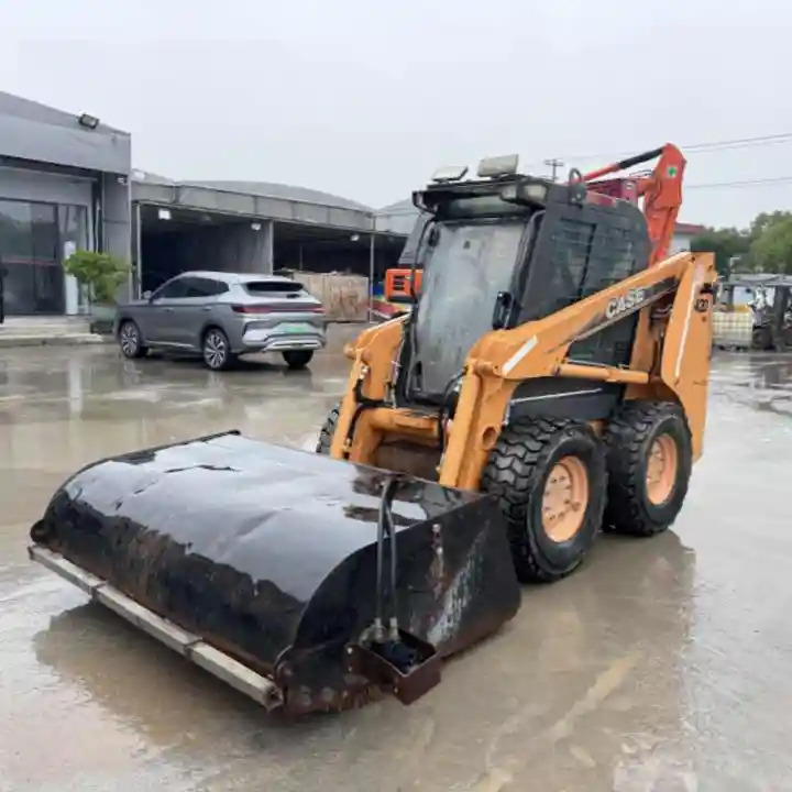 Construction Mini Equipment Case 420 Skid Steer Loader for Sale - Mini chargeuse: photos 1 Construction Mini Equipment Case 420 Skid Steer Loader for Sale - Mini chargeuse: photos 1
