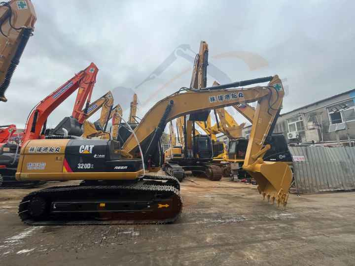 Discount Period in Progress The Second-hand Excavator,Used Excavator Cat 320d2,320d Made 2019 Year - Pelle: photos 4 Discount Period in Progress The Second-hand Excavator,Used Excavator Cat 320d2,320d Made 2019 Year - Pelle: photos 4