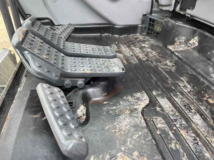 Hot sale Used Hitachi ZX120 digger medium size Excavator second hand excavator - Pelle sur chenille: photos 4 Hot sale Used Hitachi ZX120 digger medium size Excavator second hand excavator - Pelle sur chenille: photos 4