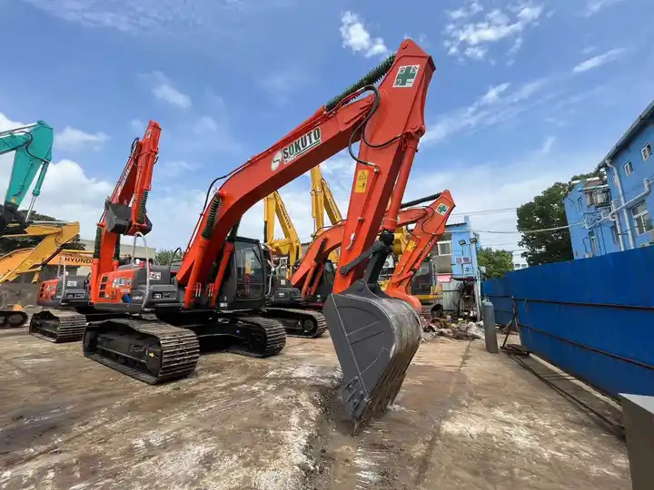 Low Working Hour Hitachi zx120 cheap used excavator Japan Made Hitachi zx200 20 ton Excavator on sale - Pelle sur chenille: photos 3 Low Working Hour Hitachi zx120 cheap used excavator Japan Made Hitachi zx200 20 ton Excavator on sale - Pelle sur chenille: photos 3