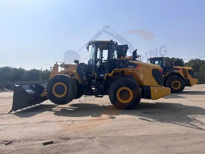 Low running hours Original LiuGong Wheel Loader 856H in Good Condition with LOW PRICE - Chargeuse sur pneus: photos 4 Low running hours Original LiuGong Wheel Loader 856H in Good Condition with LOW PRICE - Chargeuse sur pneus: photos 4