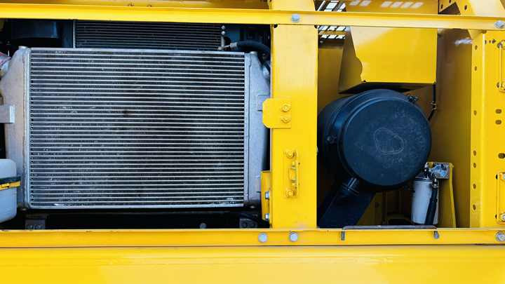 Machinery Used Pc350-8 Original Komatsu PC350-8 Excavator PC300 PC350 PC400 PC450 35ton Hydraulic Crawler Excavator Available - Pelle sur chenille: photos 5 Machinery Used Pc350-8 Original Komatsu PC350-8 Excavator PC300 PC350 PC400 PC450 35ton Hydraulic Crawler Excavator Available - Pelle sur chenille: photos 5