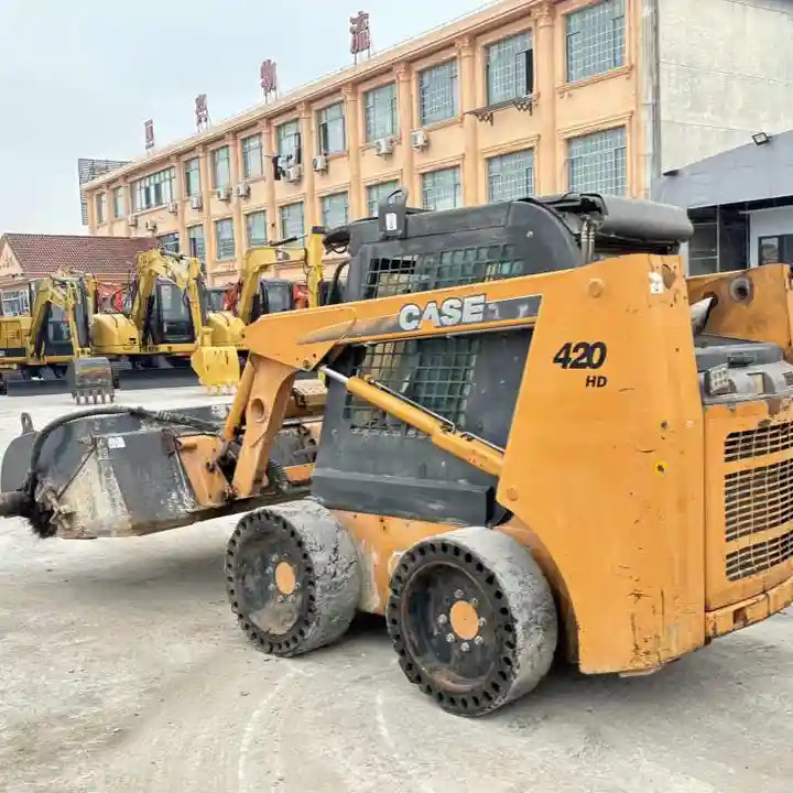 Original Second hand CASE skid steer loader 420 for sale compact skid steers loaders 440 430 420 in stock - Mini chargeuse: photos 3 Original Second hand CASE skid steer loader 420 for sale compact skid steers loaders 440 430 420 in stock - Mini chargeuse: photos 3