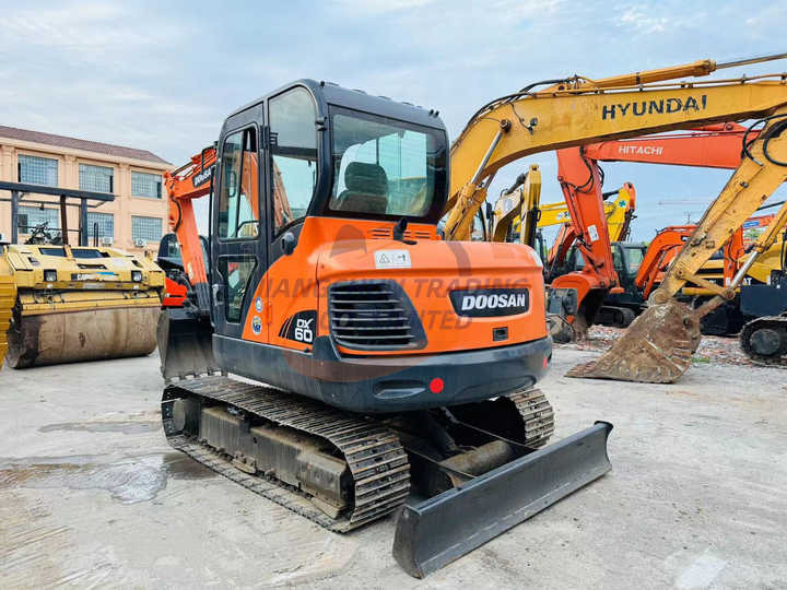 Used excavator doosan dx60 excavators earth-moving machinery doosan dx60 dx80 dx75 dx225 dh60 dh60-7for sale - Pelle sur chenille: photos 5 Used excavator doosan dx60 excavators earth-moving machinery doosan dx60 dx80 dx75 dx225 dh60 dh60-7for sale - Pelle sur chenille: photos 5