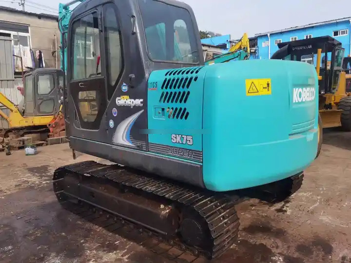 Used excavator kobelco sk75-8, second hand 7tons good Quality Kobelco sk75 excavator Sk75-8 Japan SK75-8 crawler excavat - Mini pelle: photos 2 Used excavator kobelco sk75-8, second hand 7tons good Quality Kobelco sk75 excavator Sk75-8 Japan SK75-8 crawler excavat - Mini pelle: photos 2