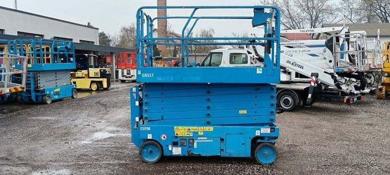 Genie GS4047 - 13,7m - electric - Nacelle ciseaux: photos 4 Genie GS4047 - 13,7m - electric - Nacelle ciseaux: photos 4