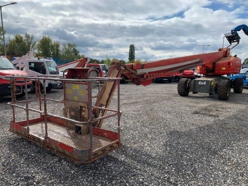 Genie S-105 - 34 m - 4x4 - diesel  - Nacelle articulée: photos 2 Genie S-105 - 34 m - 4x4 - diesel  - Nacelle articulée: photos 2