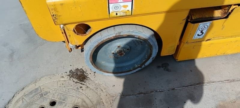 Nacelle ciseaux Haulotte Compact 8 - 8m, electric: photos 12
