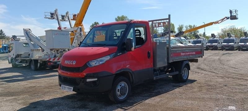 Iveco 35C13 - Tipper  - Camion benne: photos 4 Iveco 35C13 - Tipper  - Camion benne: photos 4