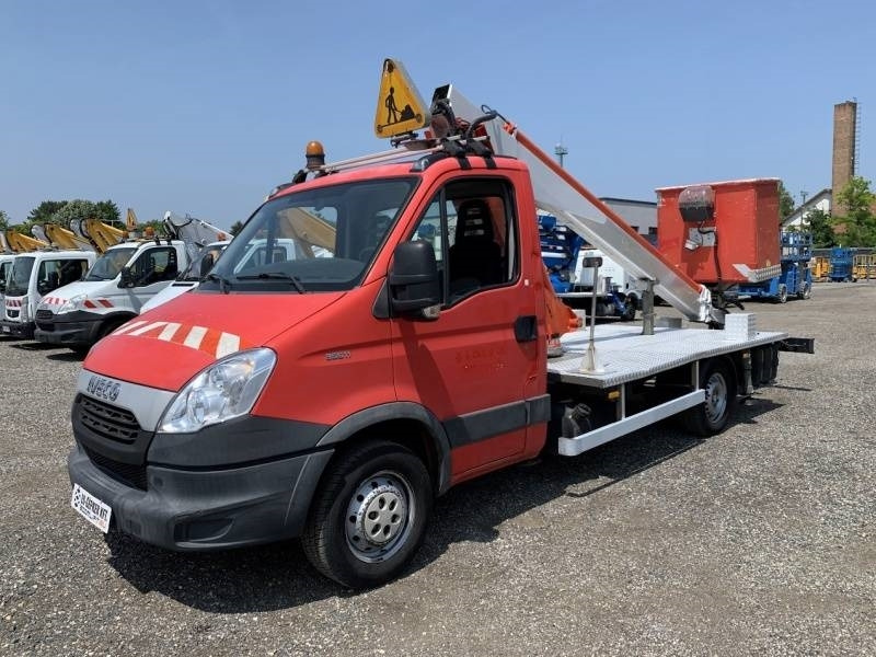 Iveco Daily Multitel 160 ALU DS - 16m - Camion avec nacelle: photos 2 Iveco Daily Multitel 160 ALU DS - 16m - Camion avec nacelle: photos 2