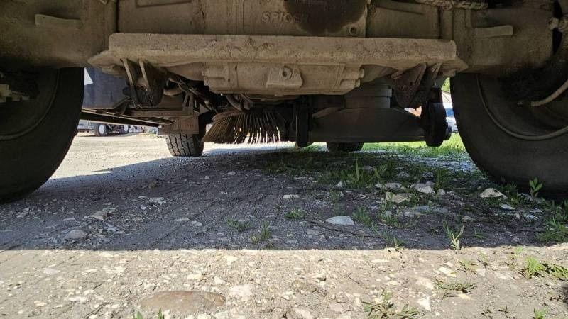 Mfh 5500 sweeper - with air conditionier - Balayeuse de voirie: photos 5 Mfh 5500 sweeper - with air conditionier - Balayeuse de voirie: photos 5