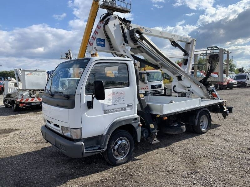 Nissan Cabstar Oil&Steel Snake 179 City - 17,5m, 200 kg - Camion avec nacelle: photos 2 Nissan Cabstar Oil&Steel Snake 179 City - 17,5m, 200 kg - Camion avec nacelle: photos 2