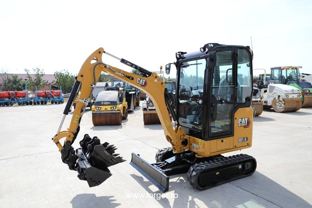 CAT 301.6, New Unused - Mini pelle: photos 1 CAT 301.6, New Unused - Mini pelle: photos 1