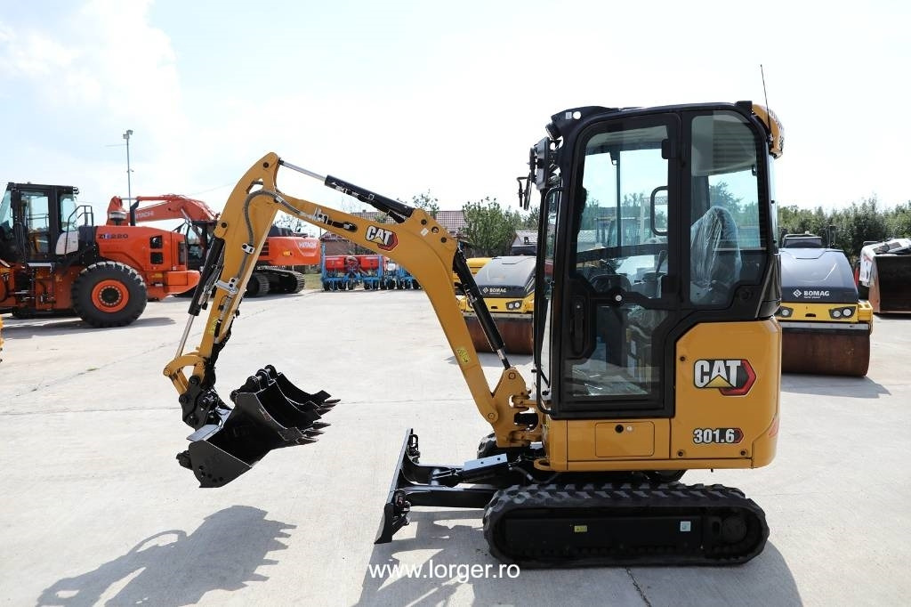 CAT 301.6, New Unused - Mini pelle: photos 2 CAT 301.6, New Unused - Mini pelle: photos 2