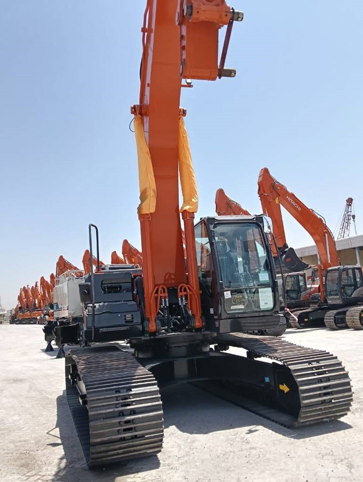 Hitachi Zaxis 350 - 7G - Year 2025, Made in Japan, - Pelle sur chenille: photos 2 Hitachi Zaxis 350 - 7G - Year 2025, Made in Japan, - Pelle sur chenille: photos 2