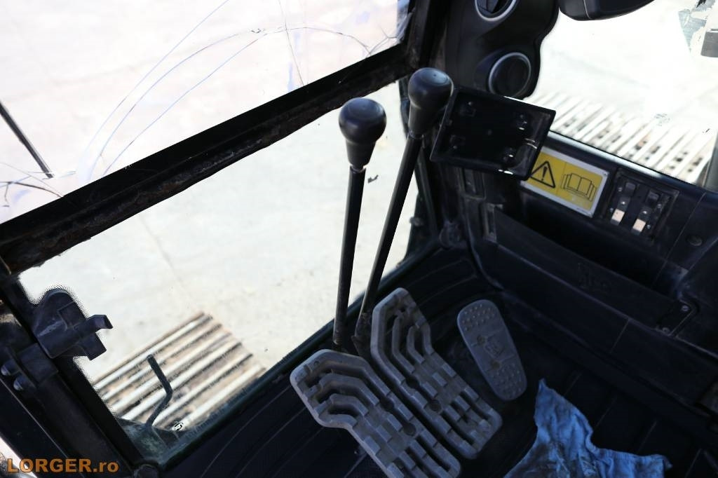 Pelle sur chenille JCB JS 290 LC: photos 13